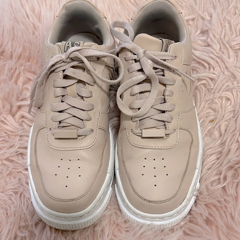 Nike air forces. Light pink/tan.